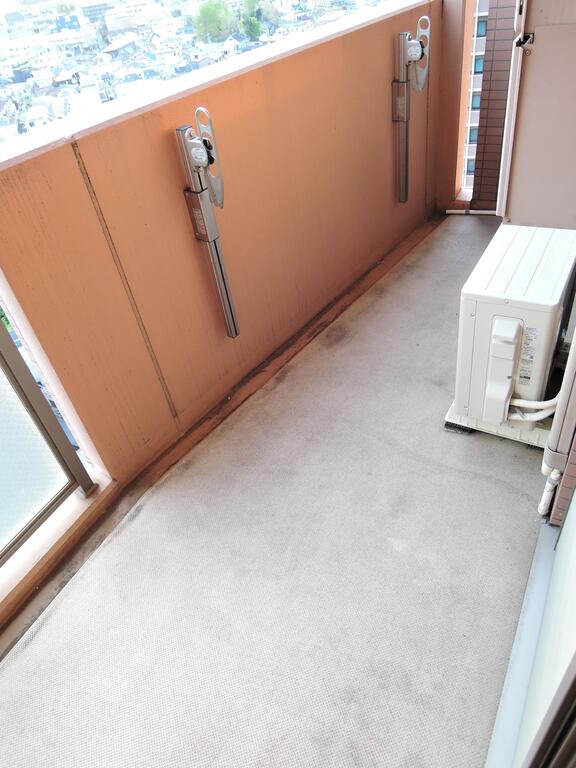 バルコニー　Balcony