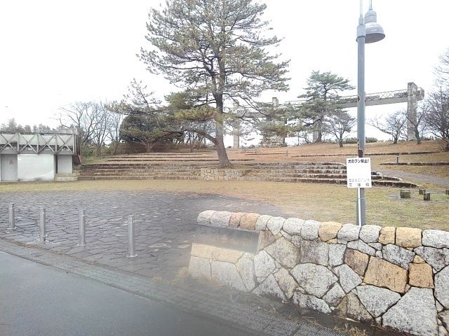 【久留米市三潴町西牟田のアパートの公園】