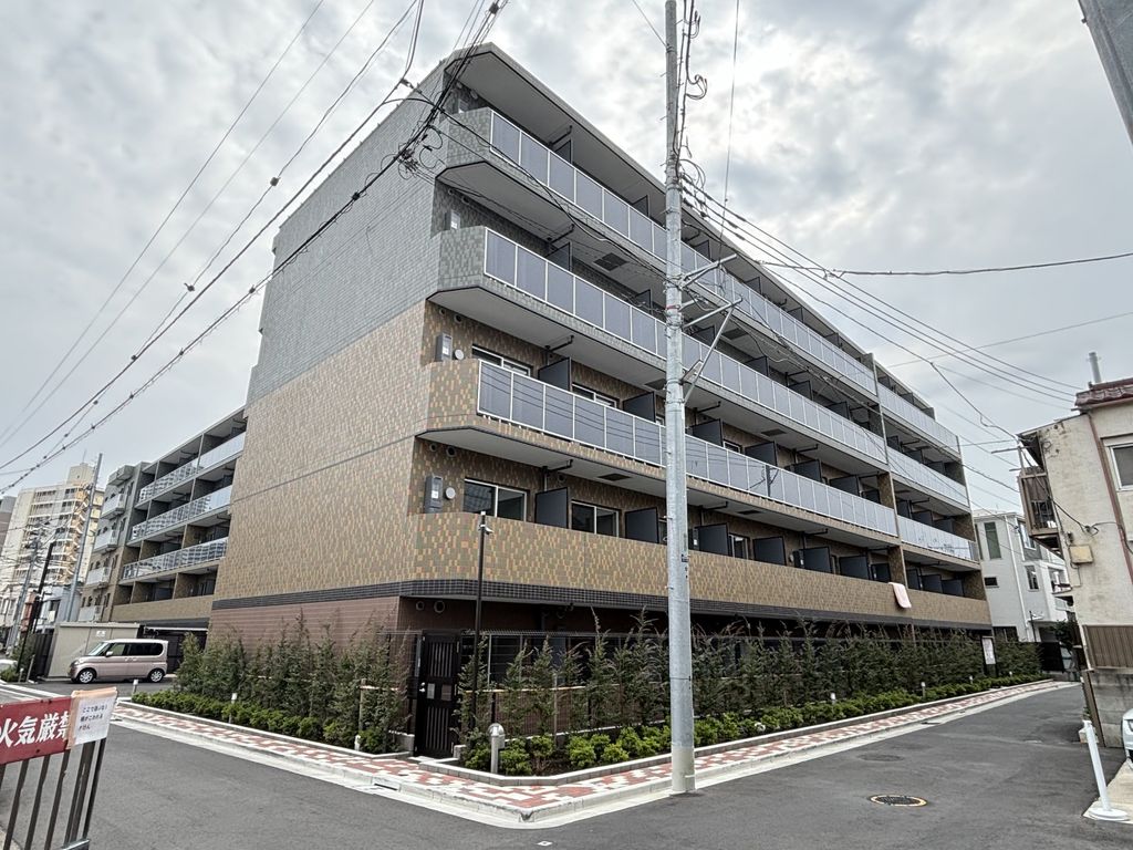 墨田区東向島のマンションの建物外観