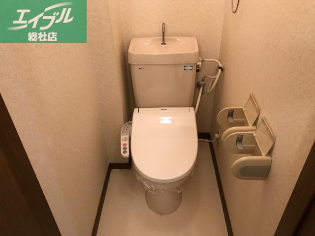 トイレ　トイレ