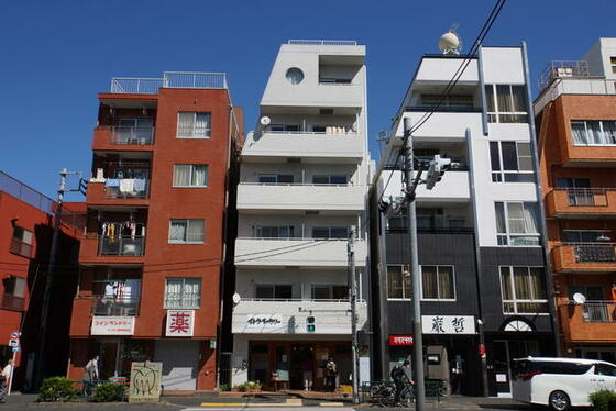 【ホワイトプラザ藤田の建物外観】