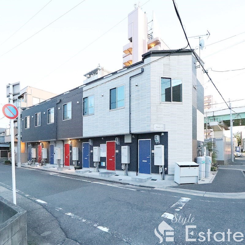 【名古屋市中村区北畑町のアパートの建物外観】