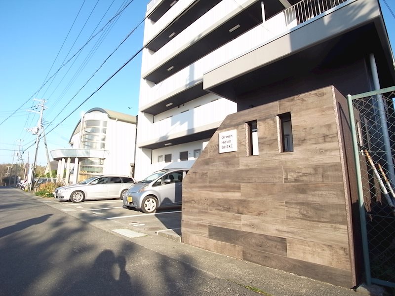 【淡路市大町畑のマンションのエントランス】