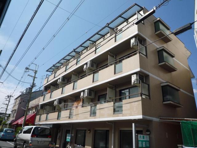 【向日市寺戸町のマンションの建物外観】