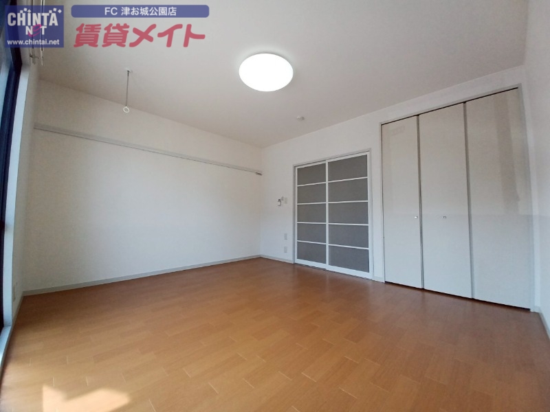 その他部屋・スペース　同物件別室反転写真