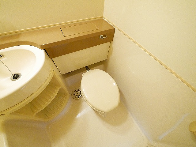 トイレ　シンプルで使いやすいトイレです