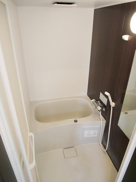 バス・シャワールーム　浴室