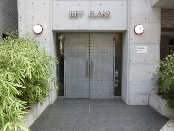 エントランス　建物の内部です