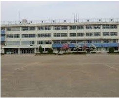 中学校　あきる野市立西中学校（中学校）まで1721m