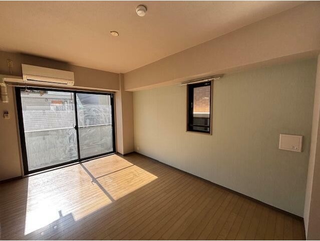 居室・リビング　開放感のあるゆったりとしたお部屋です♪