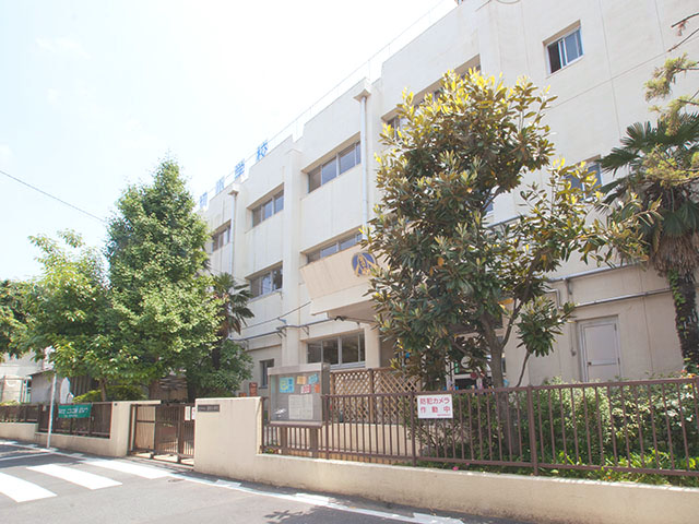 小学校　葛飾区立堀切小学校（小学校）まで243m