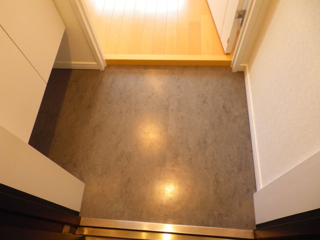 玄関　※別室参考写真です。