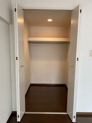 収納　ウォークインクローゼット