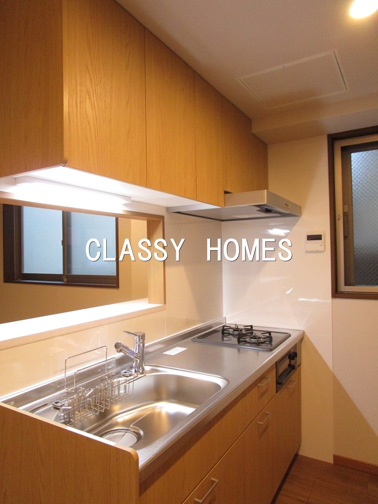 キッチン　2021年竣工　サンテラス令和　KNレジデンス:キッチン