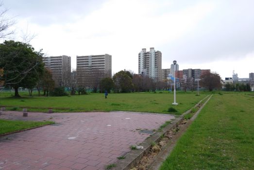 公園　難波宮跡公園（公園）まで420m