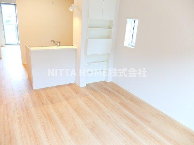 居室・リビング　１０．９帖のリビングです＊