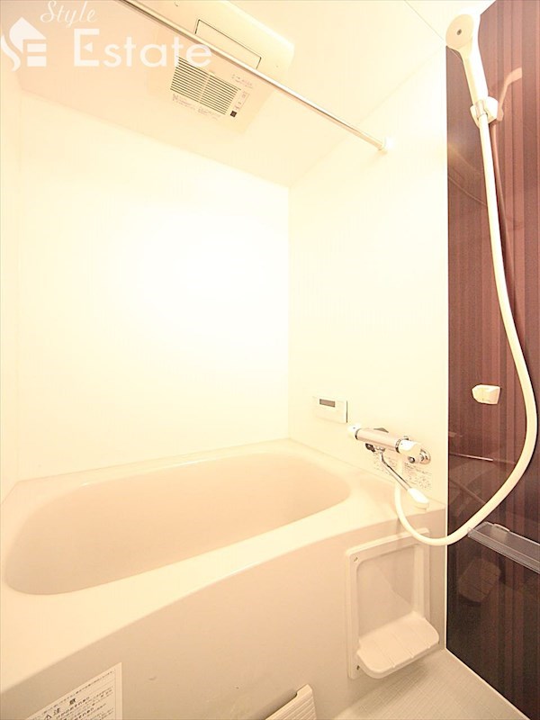 バス・シャワールーム　バスルーム