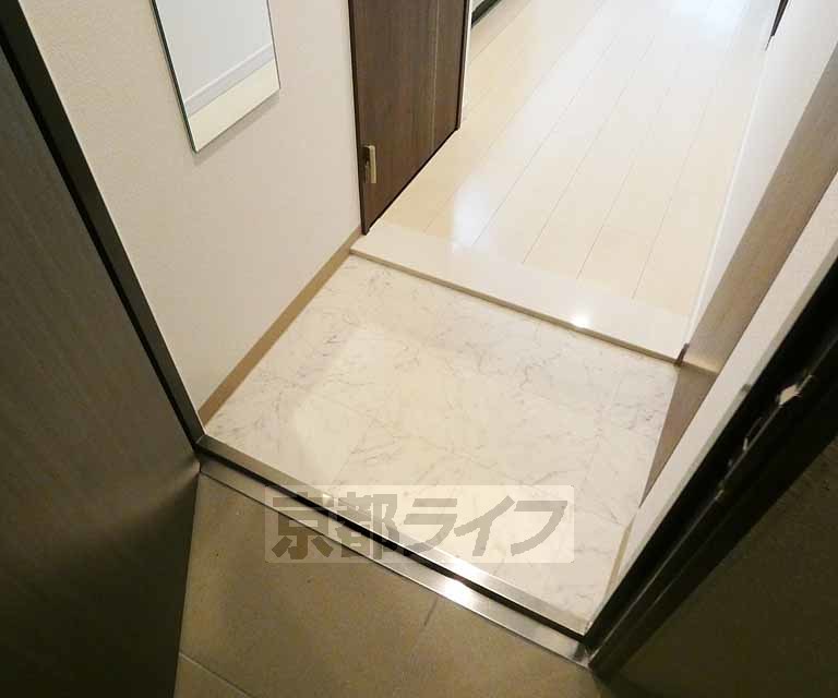 玄関　シューズボックス付玄関