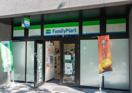 コンビニ　ファミリーマートシティタワー大井町店（コンビニ）まで228m