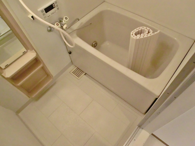 バス・シャワールーム　綺麗なバスルームです。