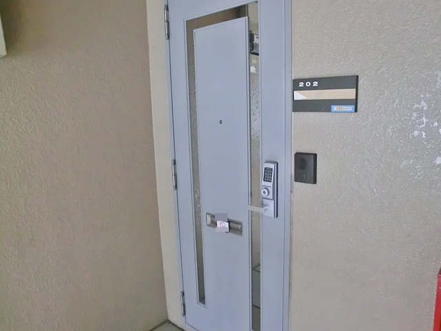 その他共有部分　玄関表側です。