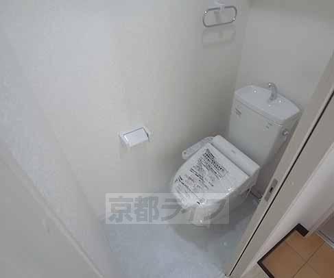 トイレ　ウォシュレット付きトイレ