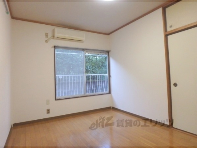 居室・リビング　洋室