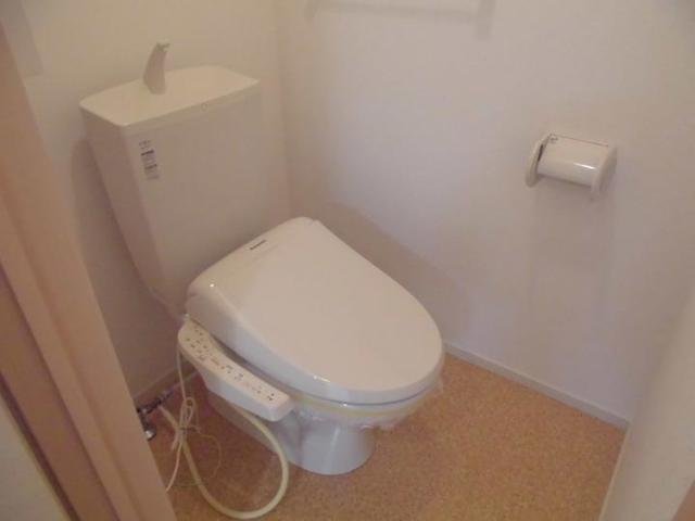 トイレ　トイレもきれいです