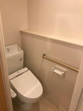トイレ　設備が現物と異なる場合があります。