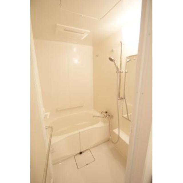 バス・シャワールーム　※写真は同タイプ住戸です。