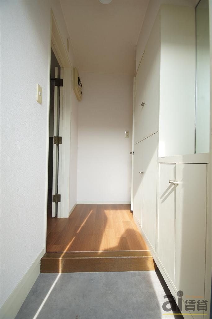 玄関　※同仕様写真です