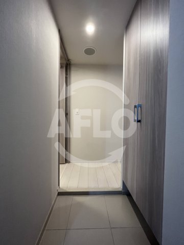 玄関　プレディアコート本町　玄関