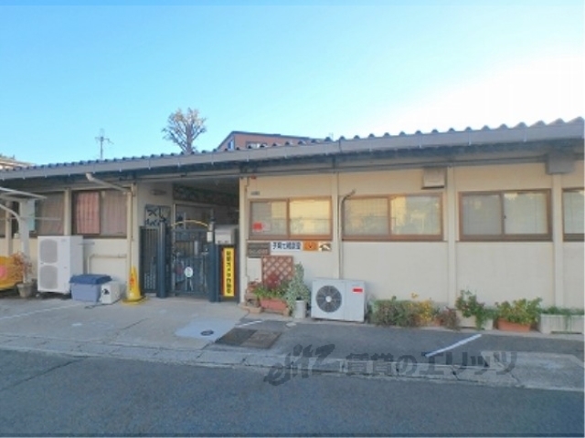 幼稚園・保育園　つくし保育園（幼稚園・保育園）まで270m