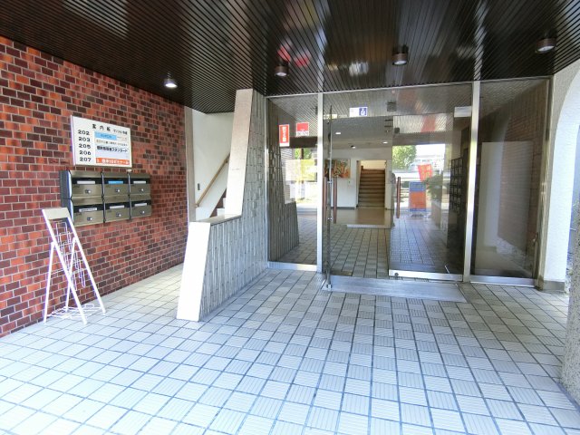 エントランス　詳細は、RISUMO江坂本店→06-6155-7137まで♪