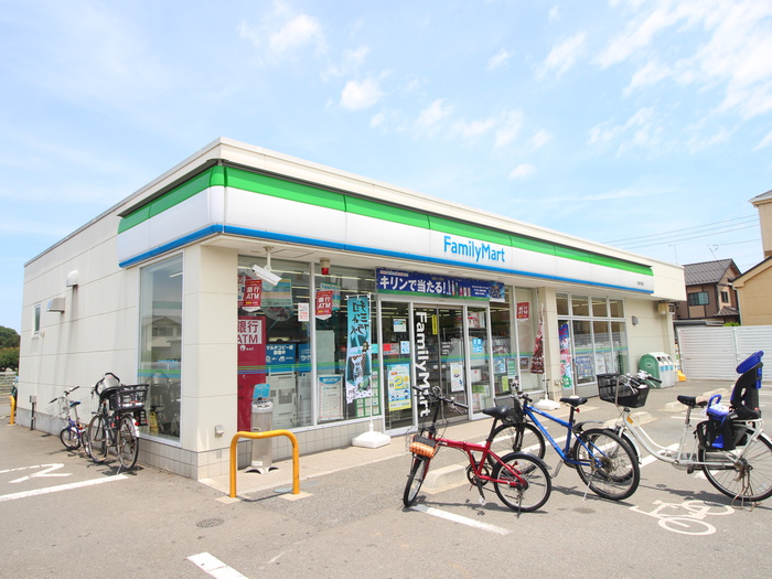 コンビニ　ファミリーマート川越寺尾店（コンビニ）まで400m