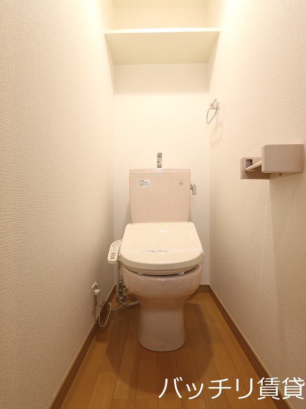 トイレ　画像は同シリーズ参考画像の為、現況を優先いたします。