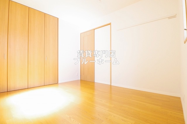 その他　洋室の別アングルです！