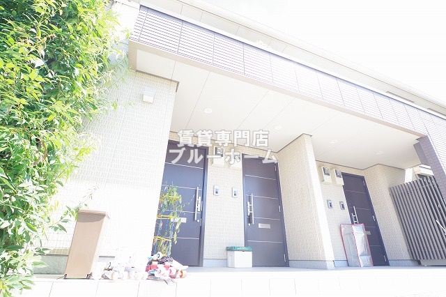 建物外観　ハウスメーカー施工のオシャレな外観！