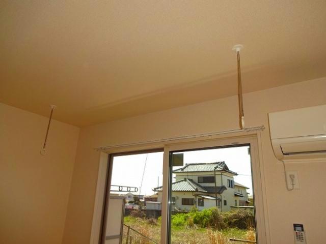 その他設備　室内物干し