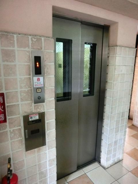 その他　エレベーター