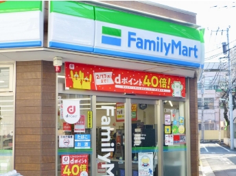 コンビニ　ファミリーマート西巣鴨店（コンビニ）まで424m