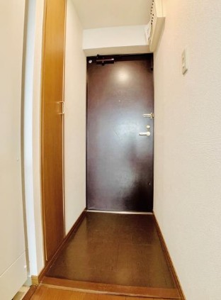 玄関　同タイプのお写真です