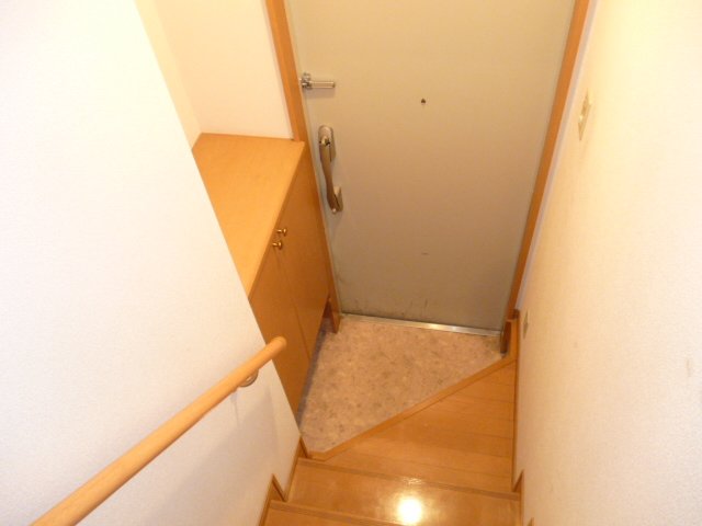 玄関　別号室の参考写真です。