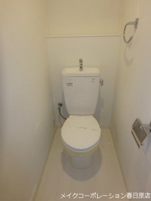 トイレ　写真は同型タイプ