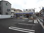 コンビニ　ローソン板橋高島平一丁目店（コンビニ）まで677m