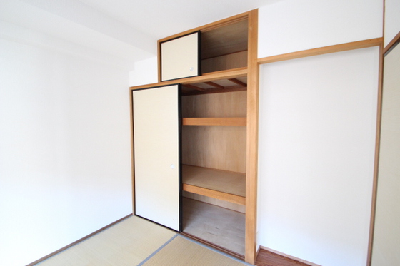 収納　※別部屋の写真です