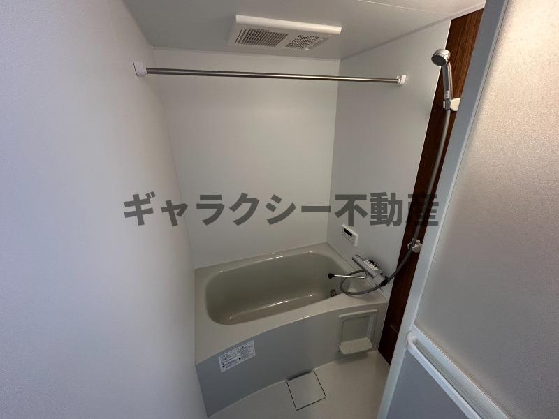 バス・シャワールーム　綺麗なバスルーム