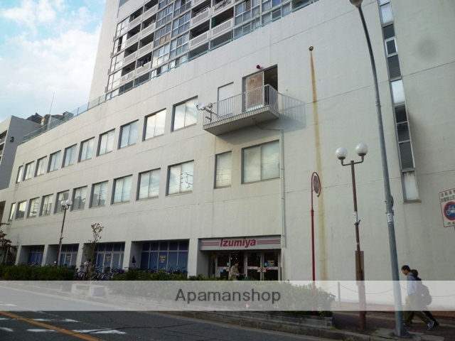 スーパー　イズミヤ（株）／門真店（スーパー）まで597m