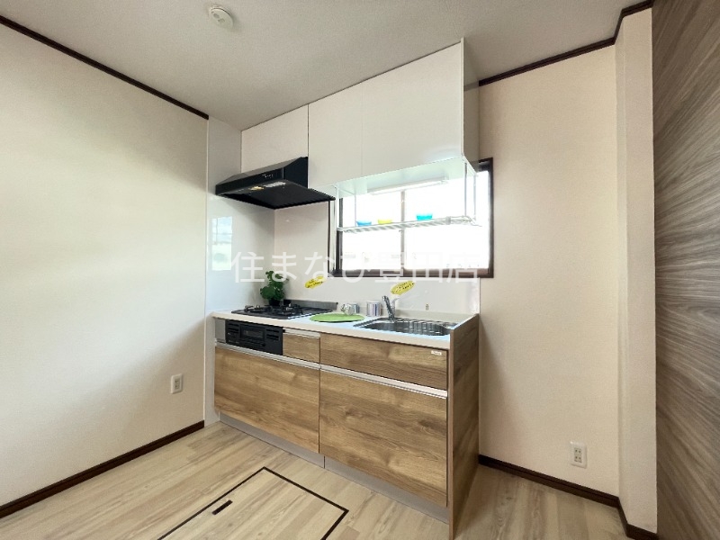 キッチン　反転・同型別部屋写真