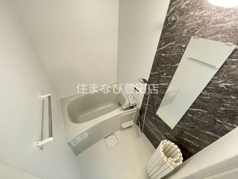 バス・シャワールーム　同型別部屋写真